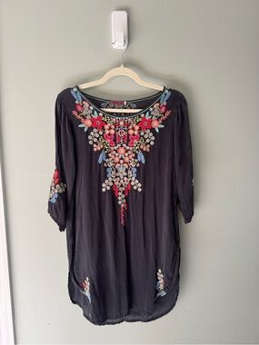 Johnny Was Charcoal Gray Embroidered Floral Tunic with Multicolor Accents